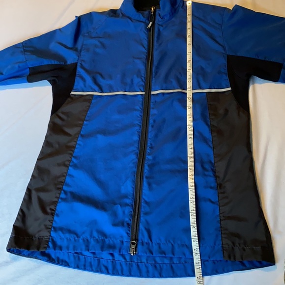 MEC Lightweight Running Jacket - Picture 12 of 16